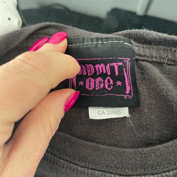 Admit One vintage Rolling Stones rock band t-shirt. Gently worn. - Picture 2 of 2